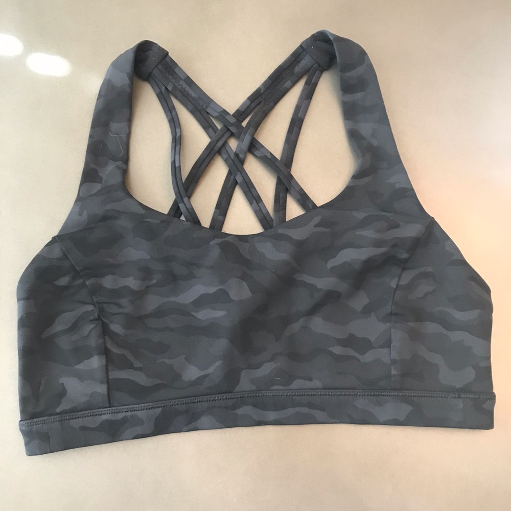Lululemon Free to be Serene sports bra